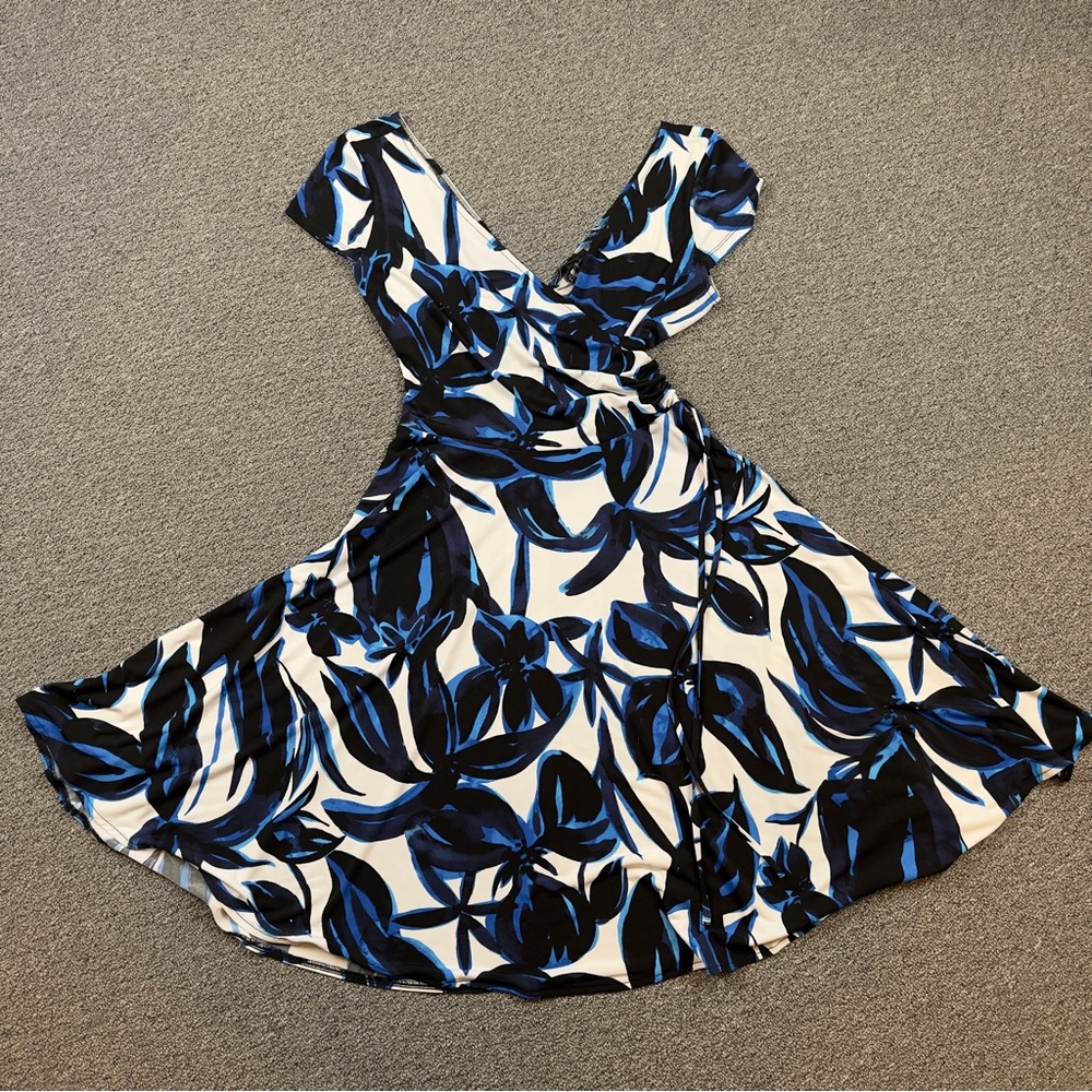 Maggy London Blue and Black Floral Dress